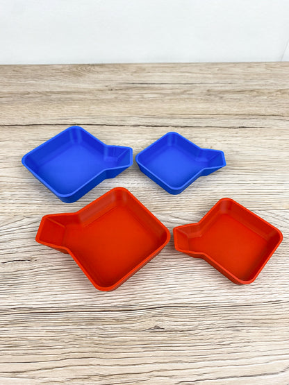 Stapelbare Token Trays mit Trichter