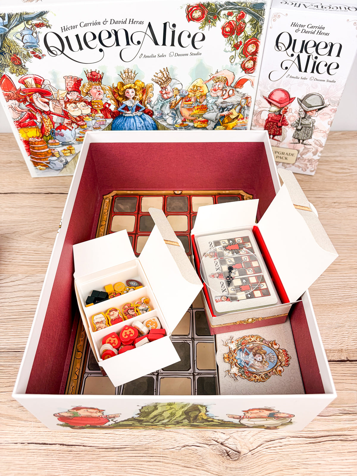 Queen Alice Insert